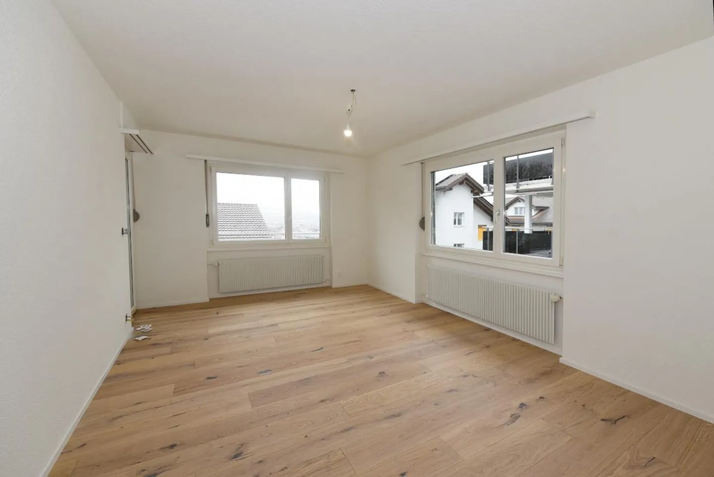 Renoviertes Einfamilienhaus in Buochs - Foto 3 von 10