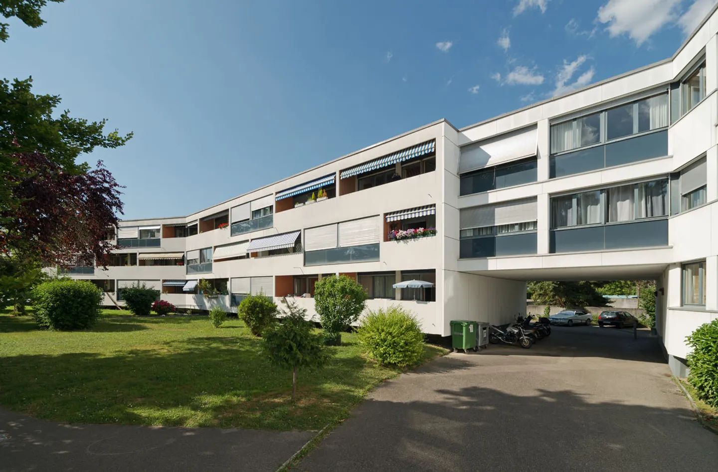 Deposito funzionale situato nel quartiere di Grand-Saconnex - Foto 1 di 2