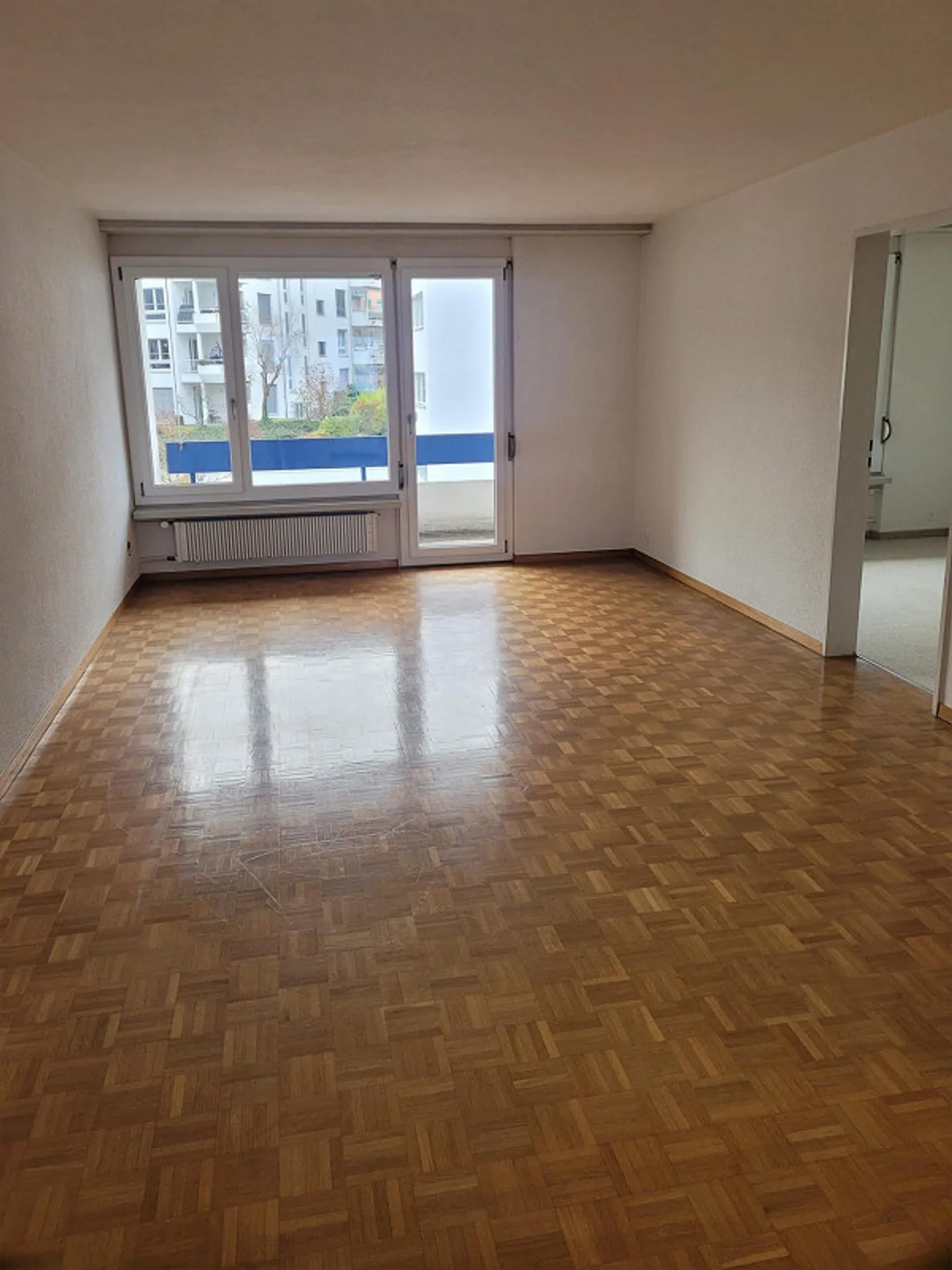 Appartement 4 pièces en emplacement privilégié à Horgen - Limité jusqu'au 31.12.2027 - Photo 1 sur 4