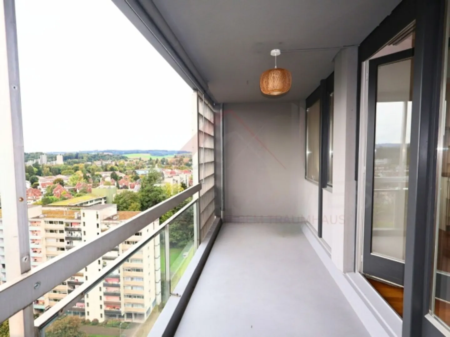 Vie exclusive au-dessus des toits de Berne - Photo 9 sur 20