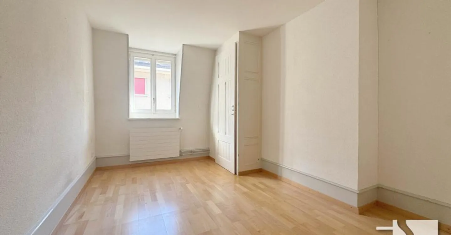 MAGNIFICO 4½ LOCALI IN CORSO DI RISTRUTTURAZIONE - Foto 4 di 8