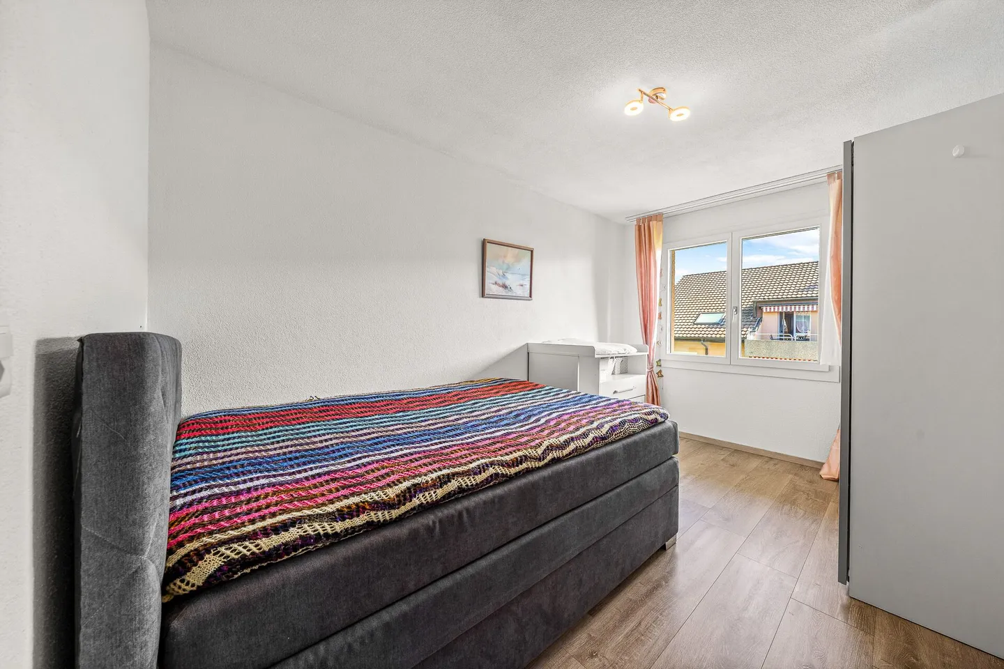 Vie soignée dans la verdure - Appartement de 4,5 pièces à Bösingen - Photo 5 sur 9