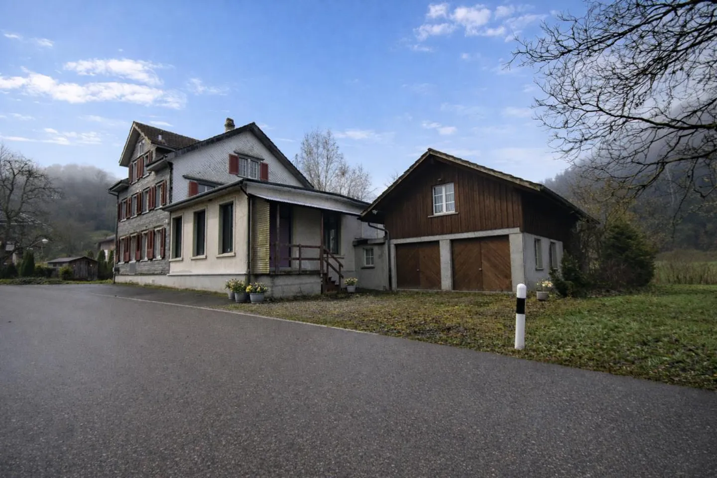 Charming rural property with residential and commercial spaces - Photo 2 of 21