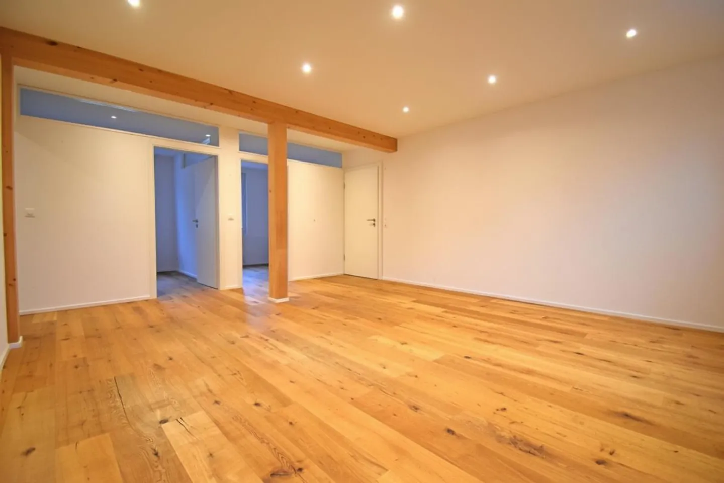 Charming rural property with residential and commercial spaces - Photo 6 of 21