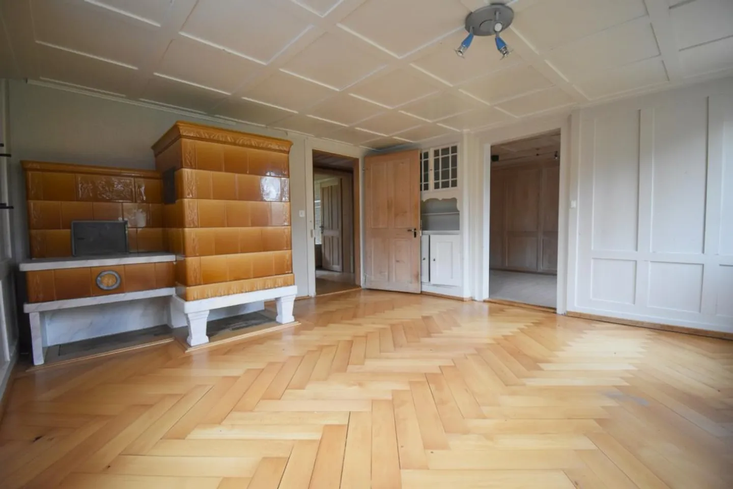 Charming rural property with residential and commercial spaces - Photo 8 of 21