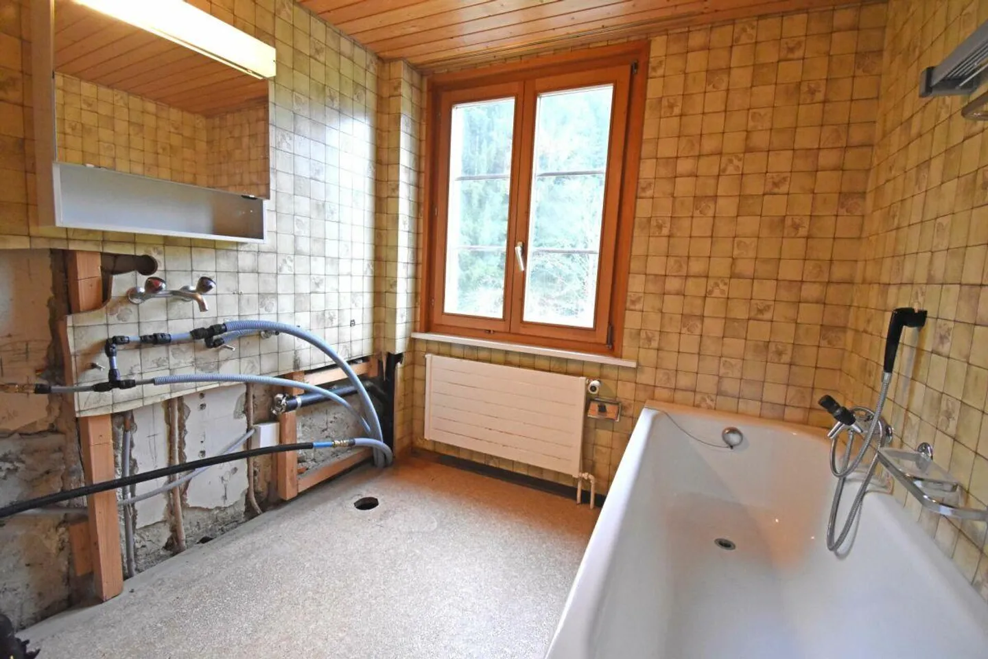 Charming rural property with residential and commercial spaces - Photo 11 of 21