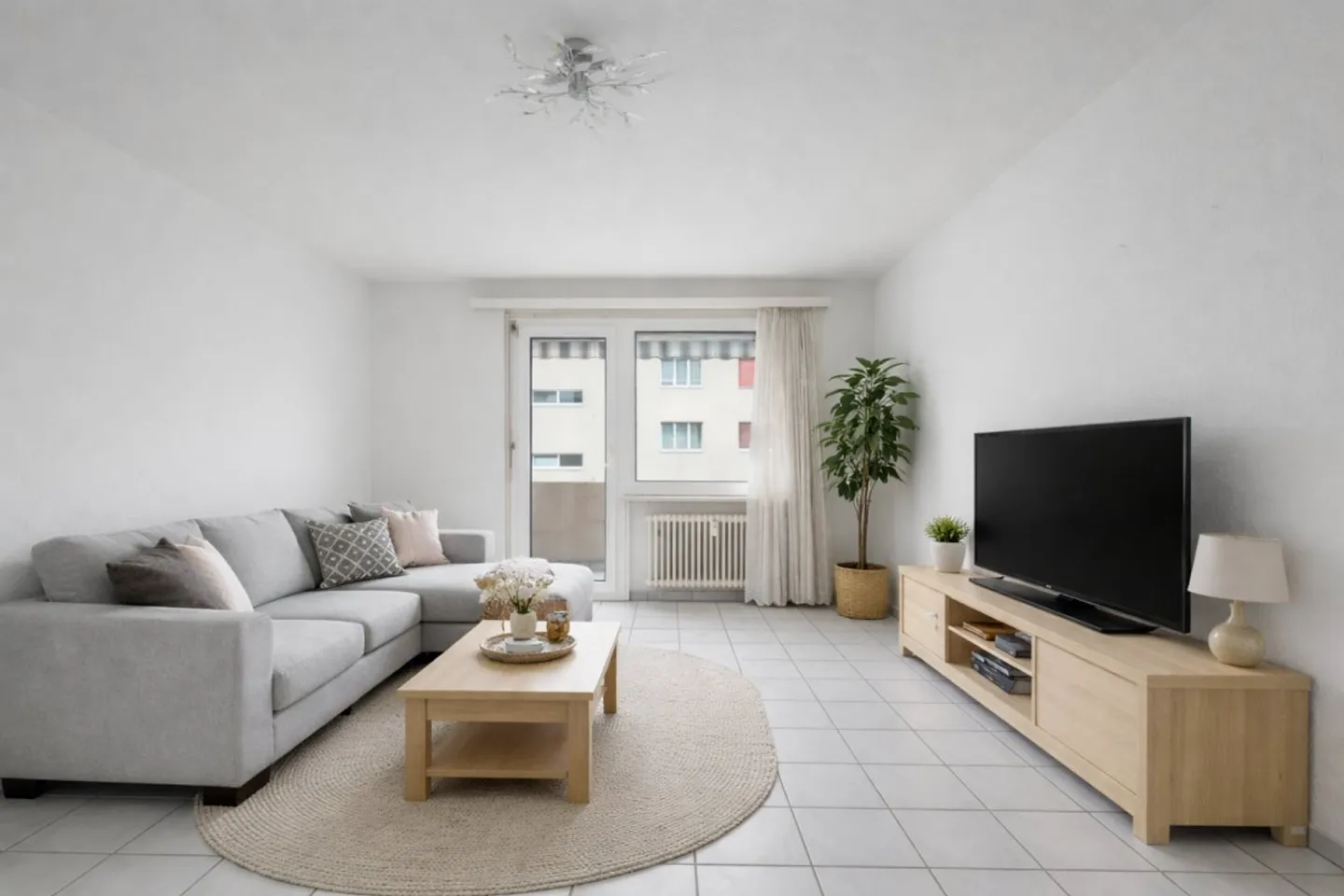 Appartement avec potentiel dans un bon emplacement à Bassersdorf - Photo 1 sur 7