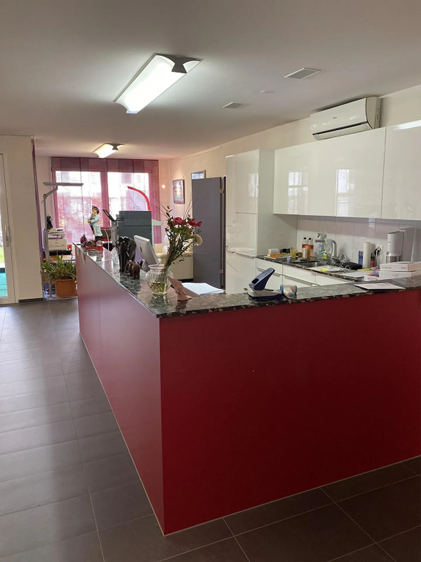 Practice rooms for shared use - Photo 2 of 8