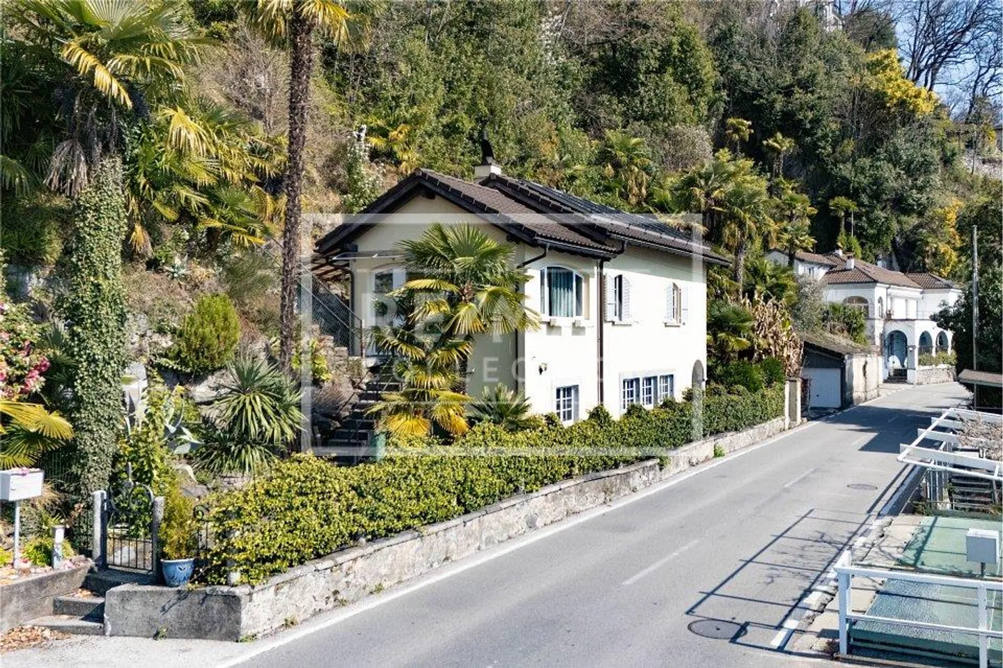 Tessiner Haus mit 3,5 Zimmern und Seeblick - Foto 3 von 13