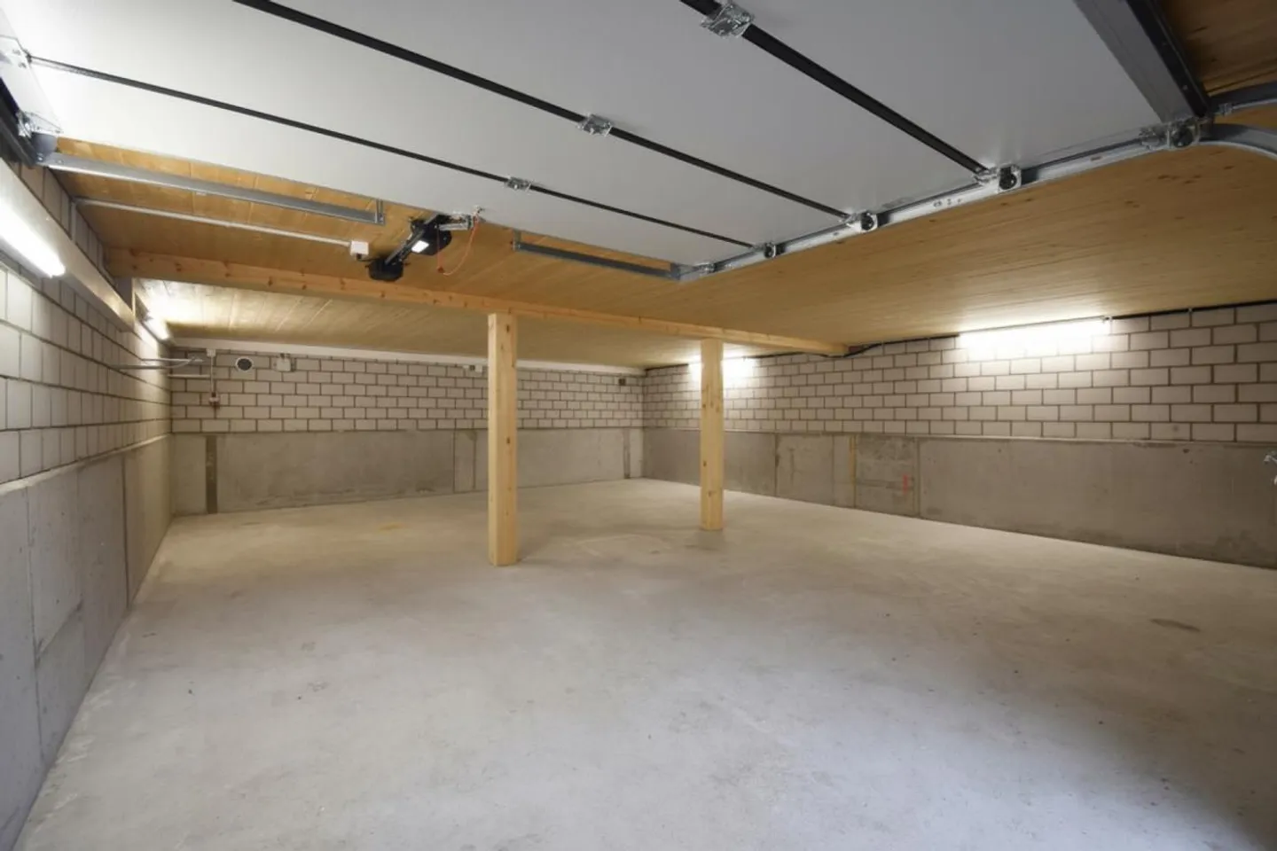 Charming rural property with residential and commercial spaces - Photo 16 of 21