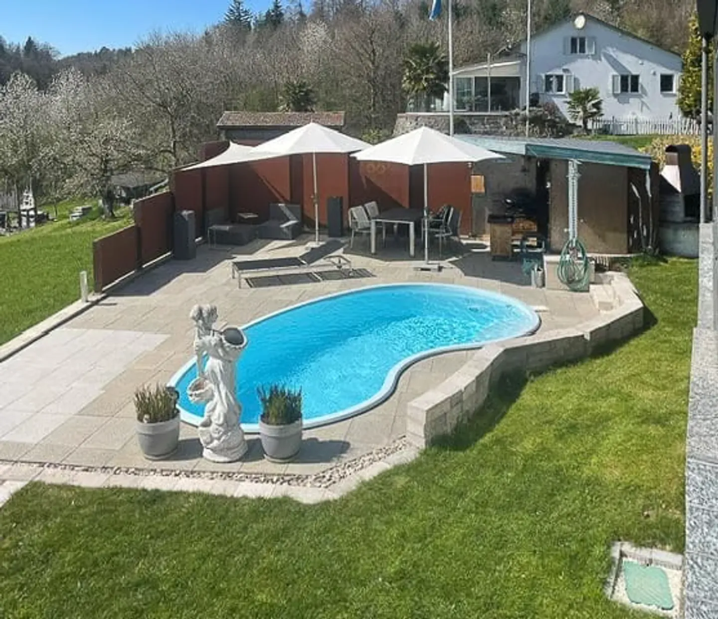 Traumhaftes EFH mit Pool und privatem Waldstück an herrlicher Aussichtslage - Photo 14 of 14