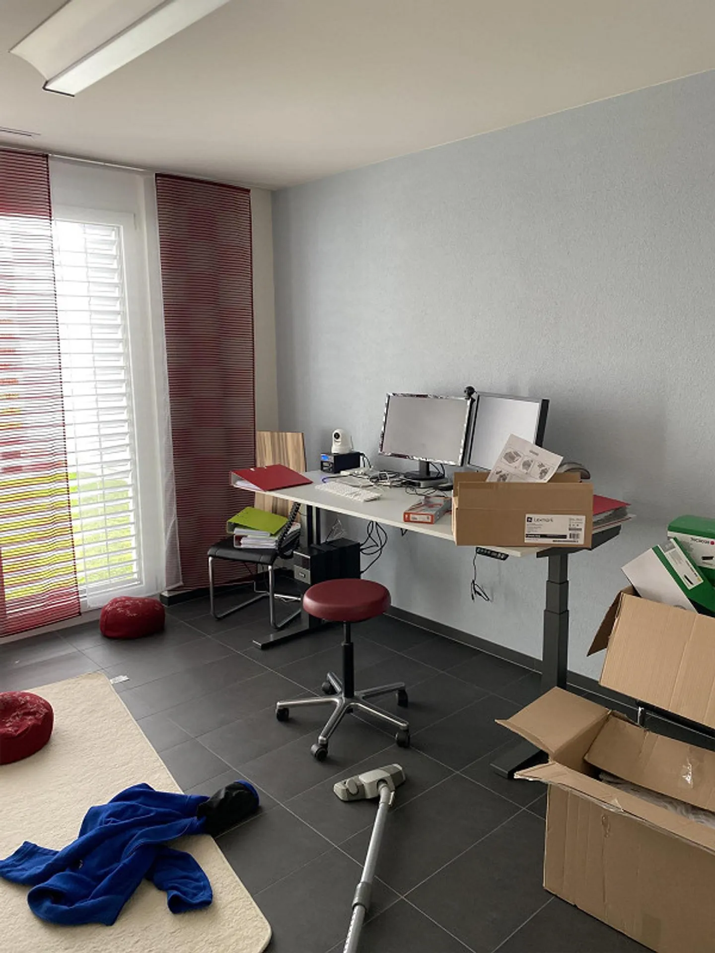 Practice rooms for shared use - Photo 6 of 8