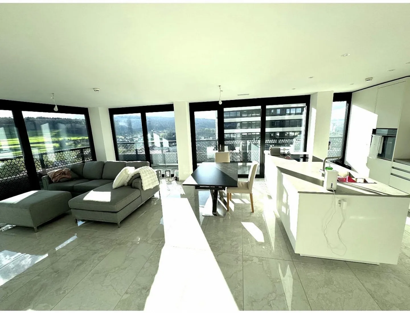 21st Floor Panoramic View Threepoint - Photo 1 of 12