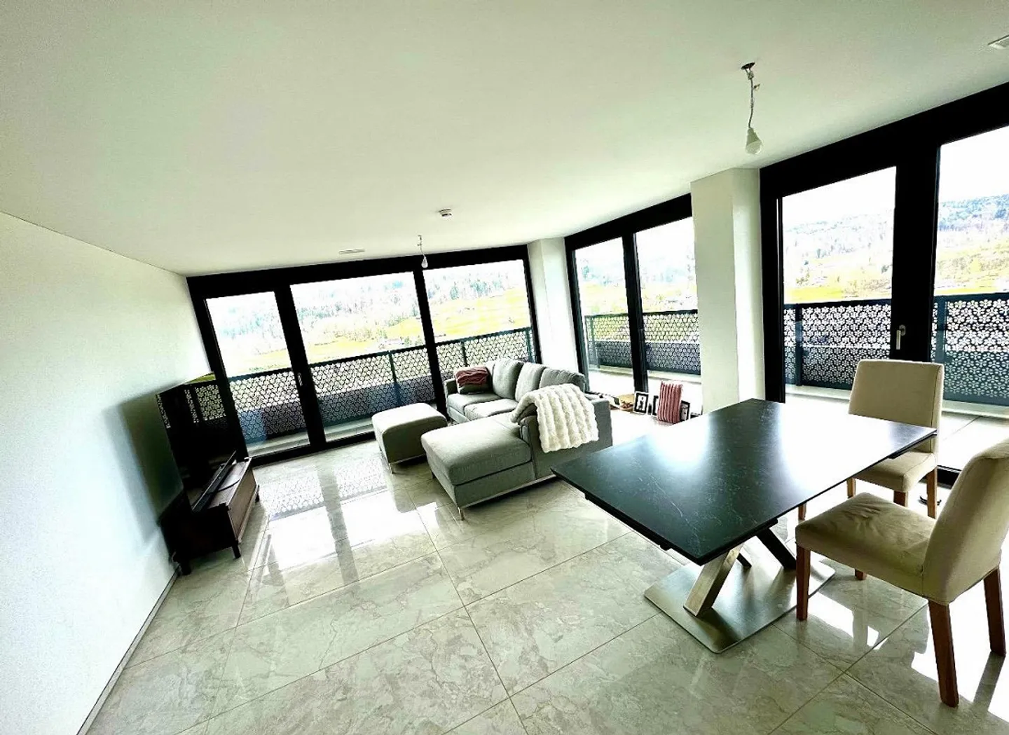 21st Floor Panoramic View Threepoint - Photo 3 of 12