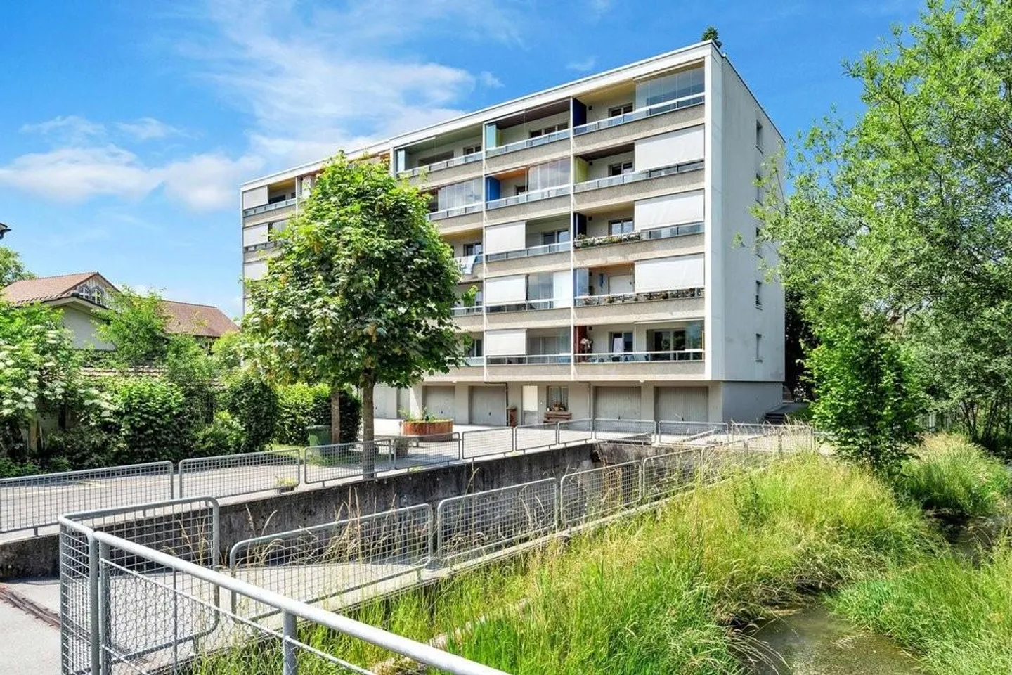 Freie Einstellhallenplätze - Foto 2 von 2