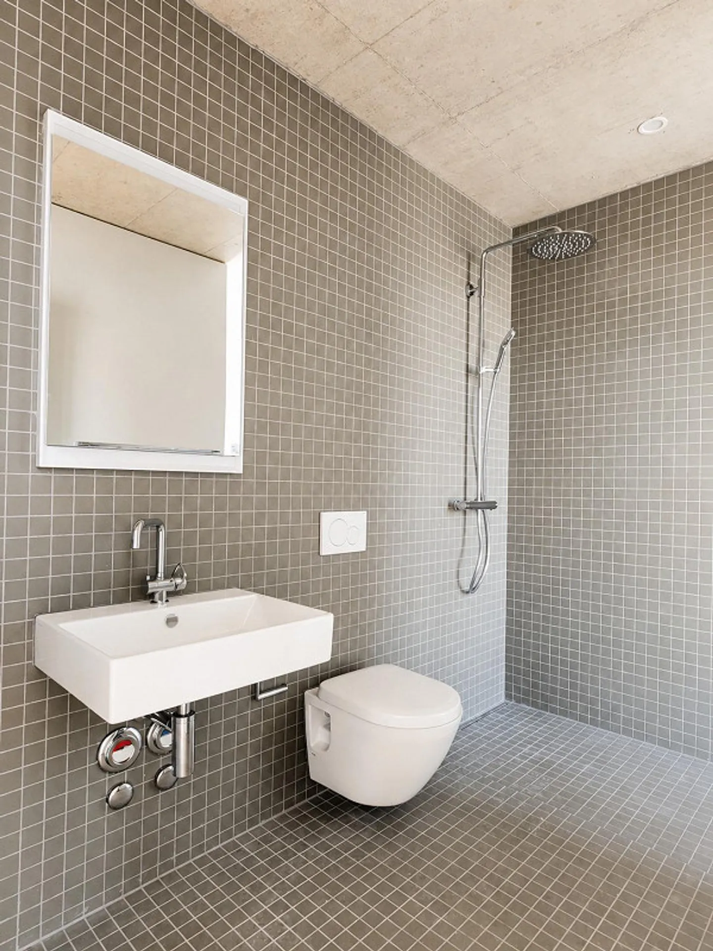 Moderne 2.5 Zimmerwohnung in Aarau - Foto 3 von 7