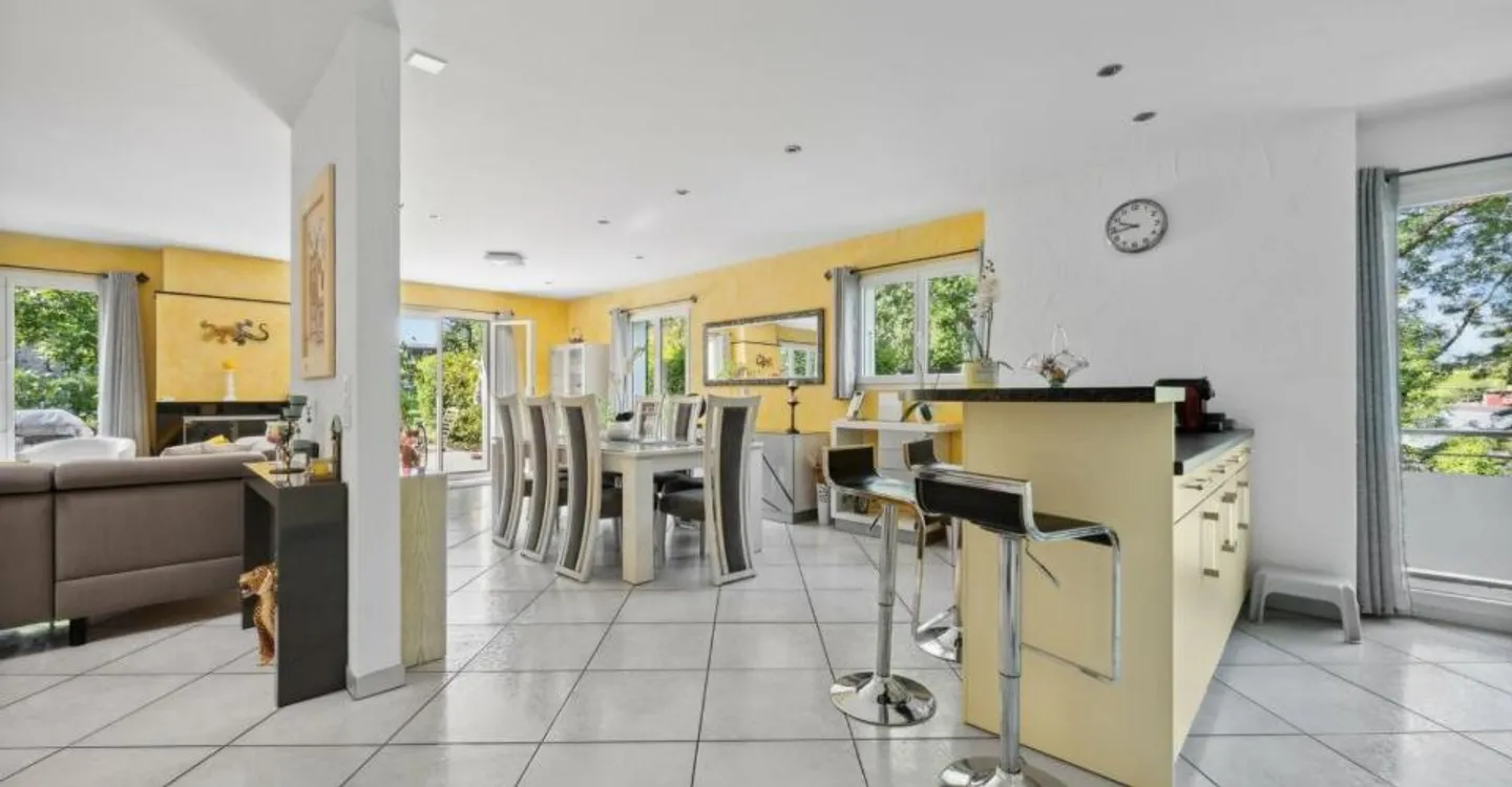 Magnificent Individual Villa in Montreux - Photo 3 of 13
