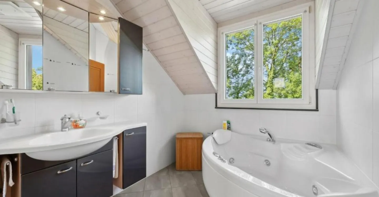 Magnificent Individual Villa in Montreux - Photo 11 of 13