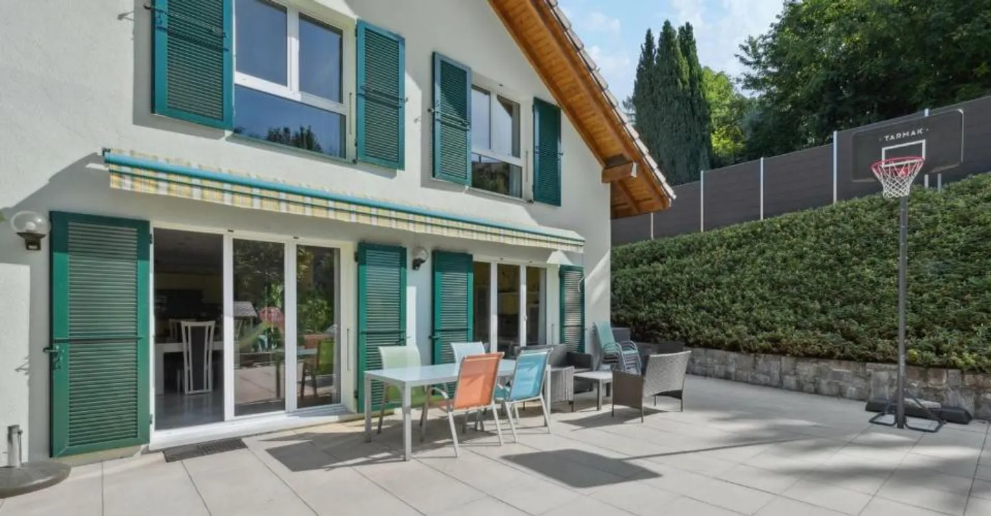 Magnificent Individual Villa in Montreux - Photo 12 of 13