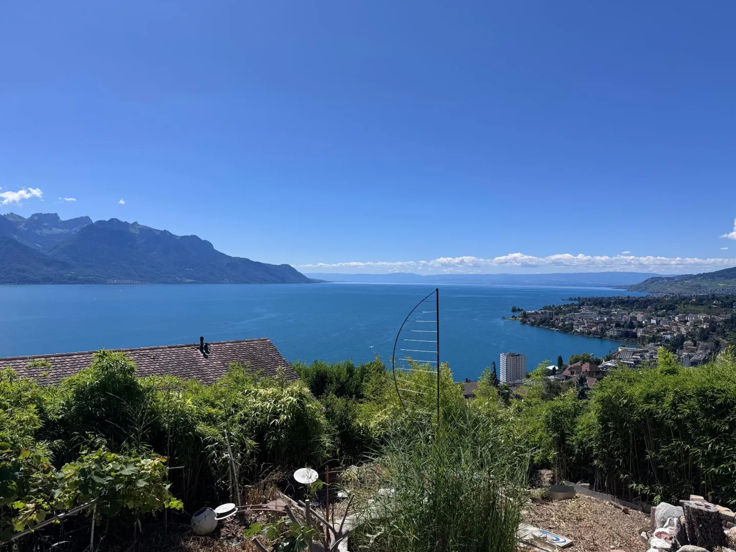 Villa Éblouissante avec Vue sur le Lac - Photo 5 sur 21