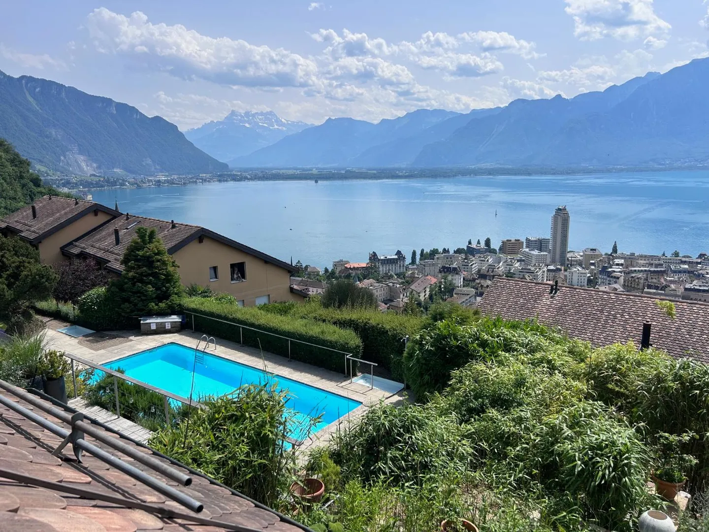Villa Éblouissante avec Vue sur le Lac - Photo 6 sur 21