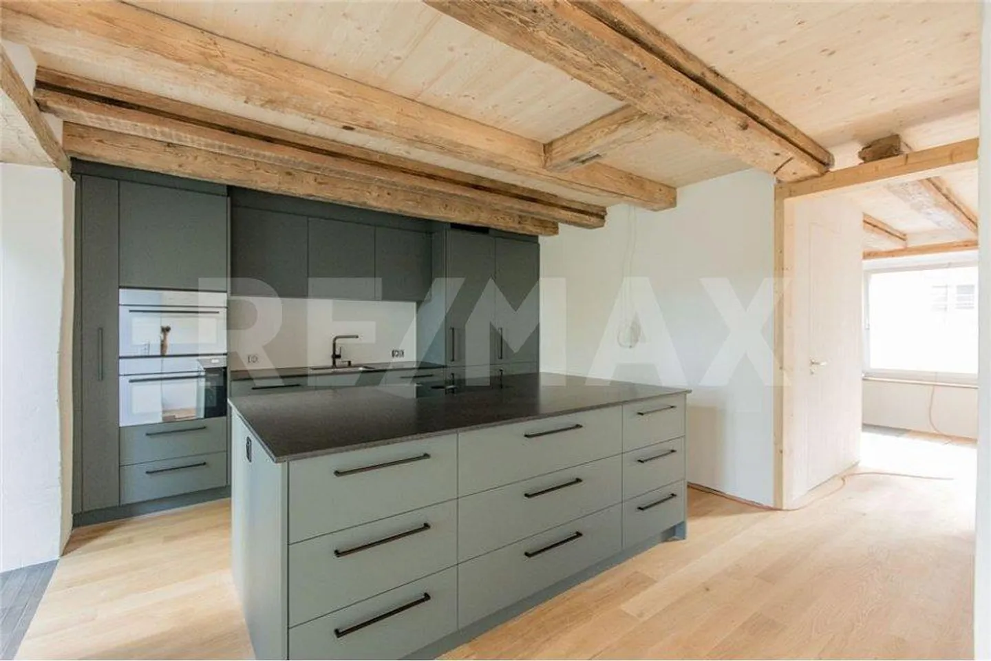 Modern Living Experience in the Countryside – 6.5-Room House with Building Rights or Land Purchase - Photo 5 of 12