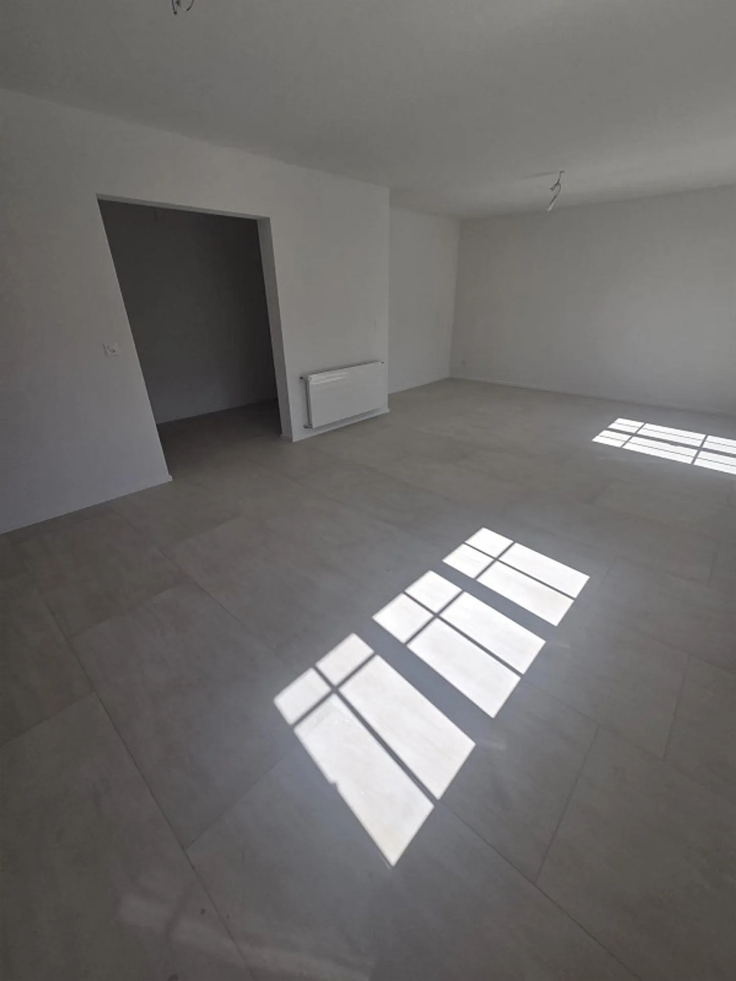 Two newly renovated 2.5-room apartments – modern living on Römerweg - Photo 4 of 8