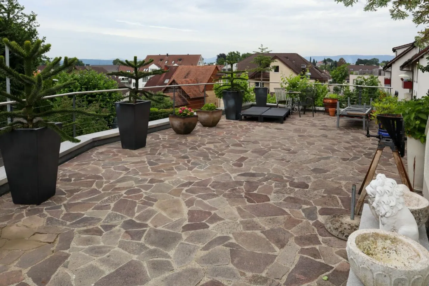 6 1/2 Zimmer-Einfamilienhaus mit kleiner Einliegerwohnung - Foto 4 von 14