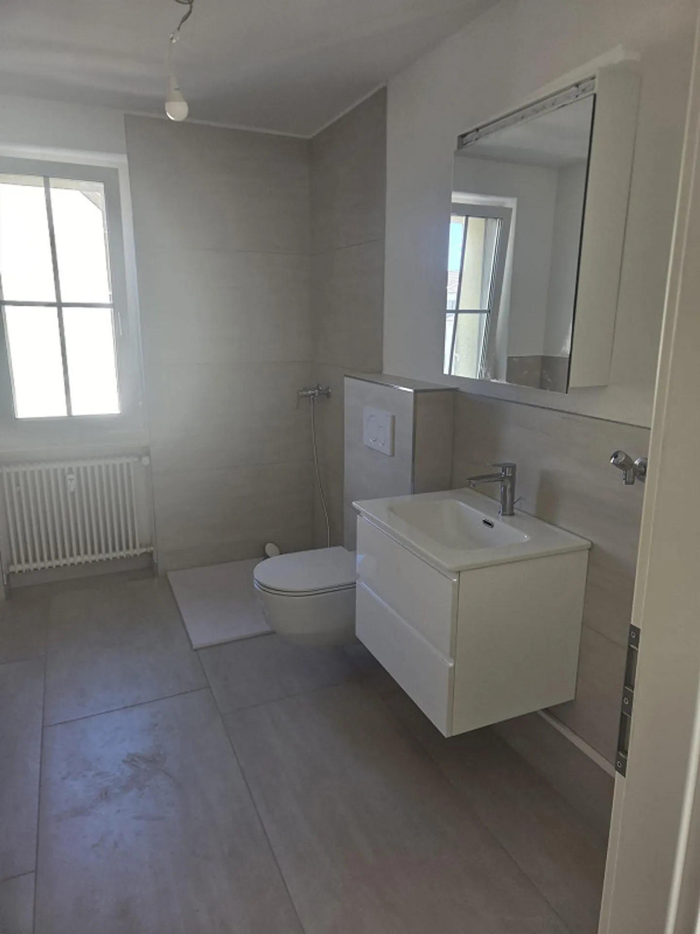 Two newly renovated 2.5-room apartments – modern living on Römerweg - Photo 6 of 8