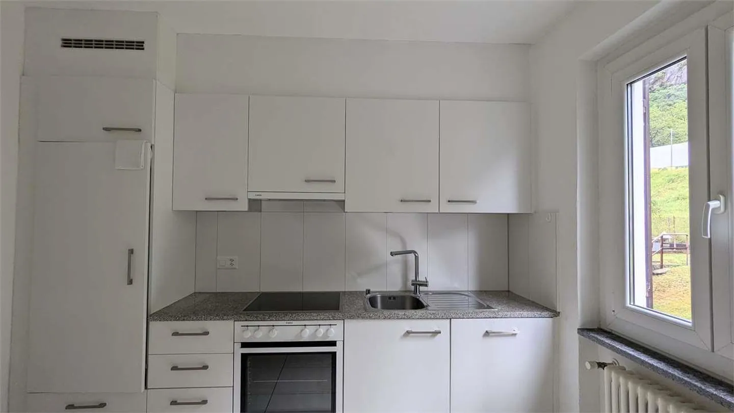 Bodio, bright 3.5-room apartment with large balcony - Photo 6 of 10