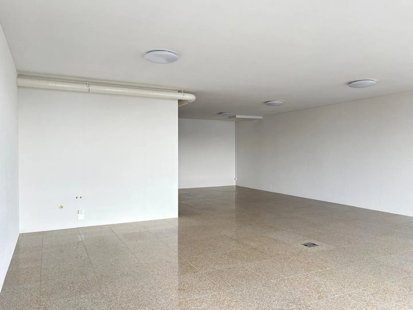 Noble Office - Photo 5 of 9