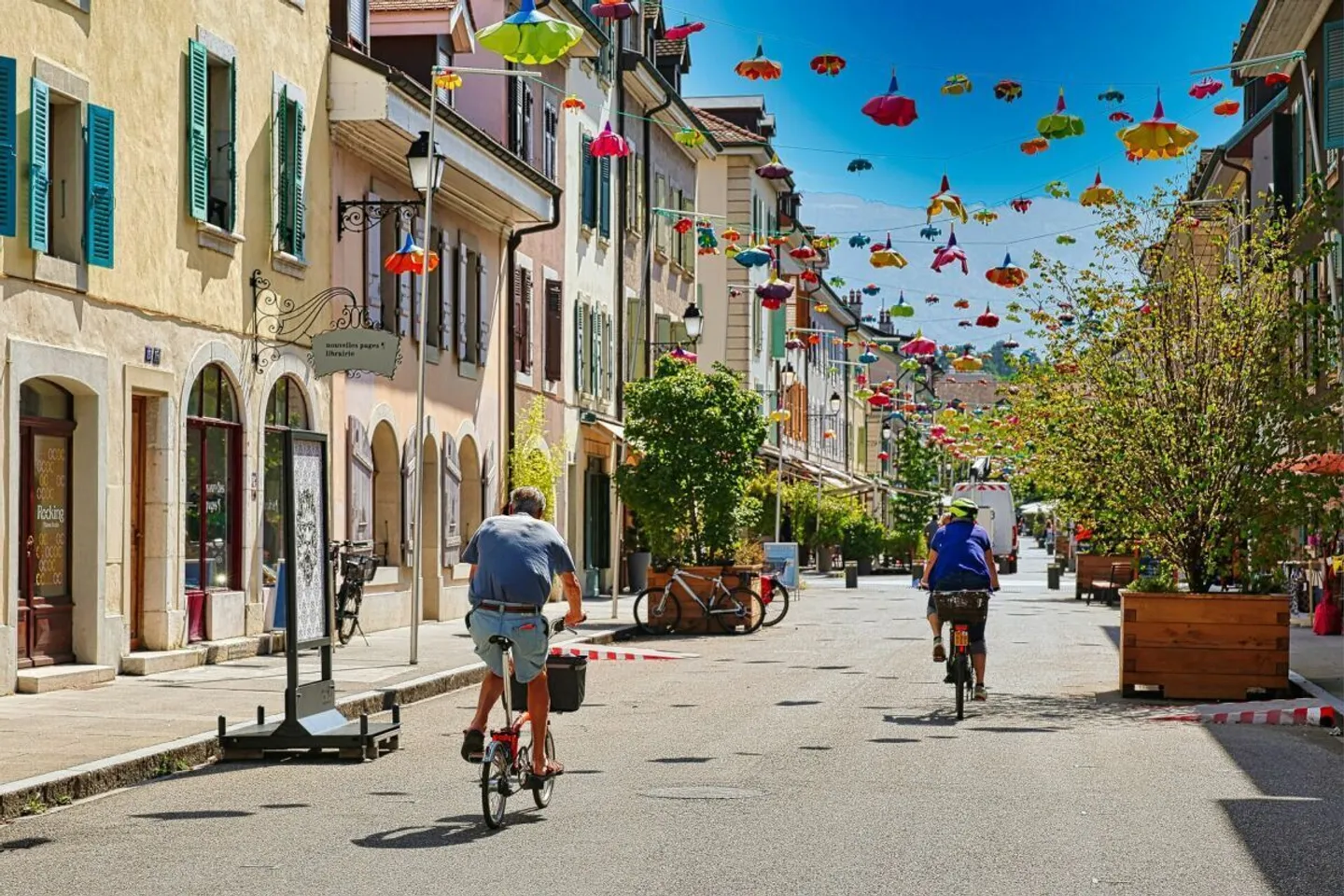 Off Market - Zeitgenössische Wohnung - Dachblick - Foto 1 von 5