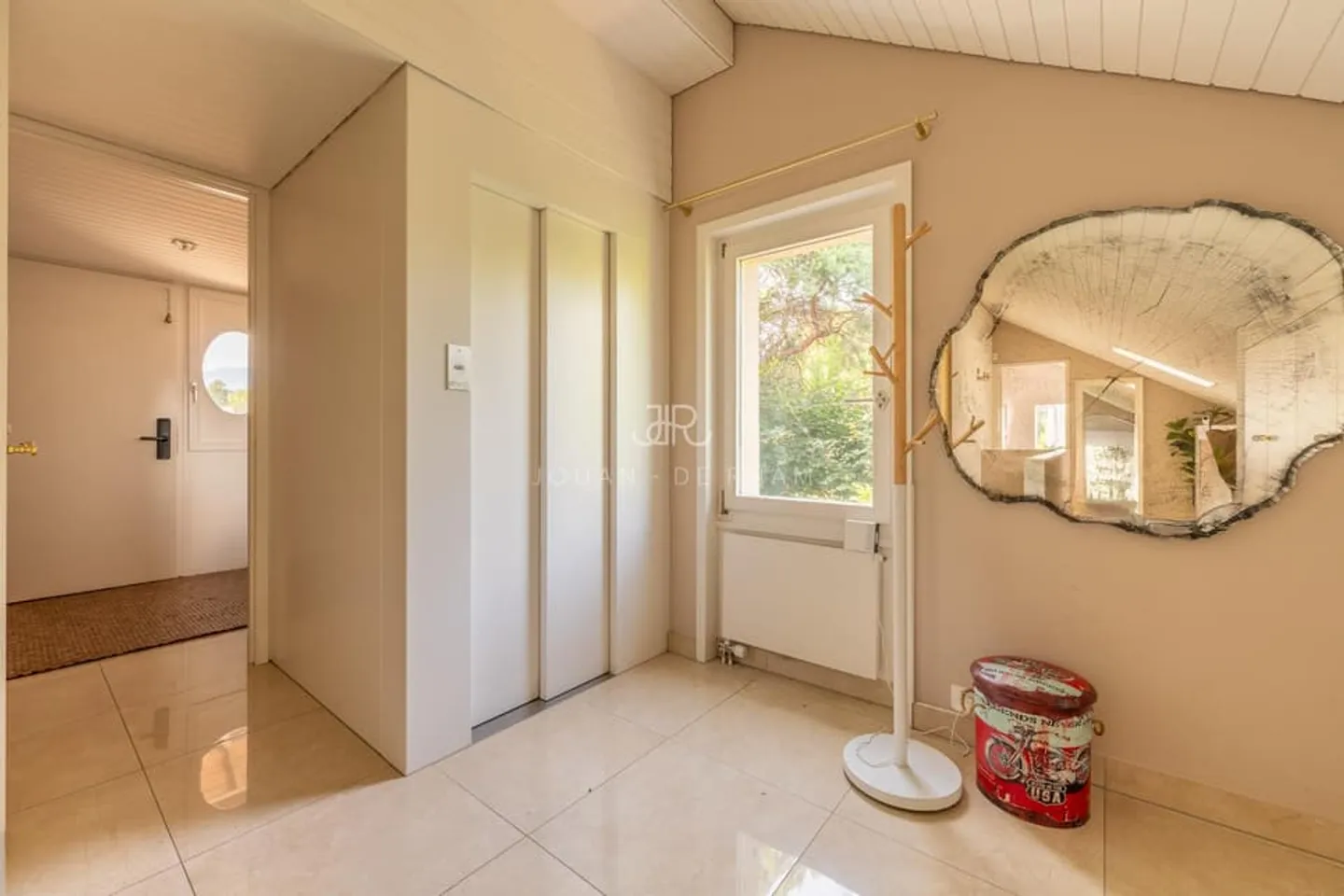 Family Home near Ecolint - Stunning View - Photo 8 of 13