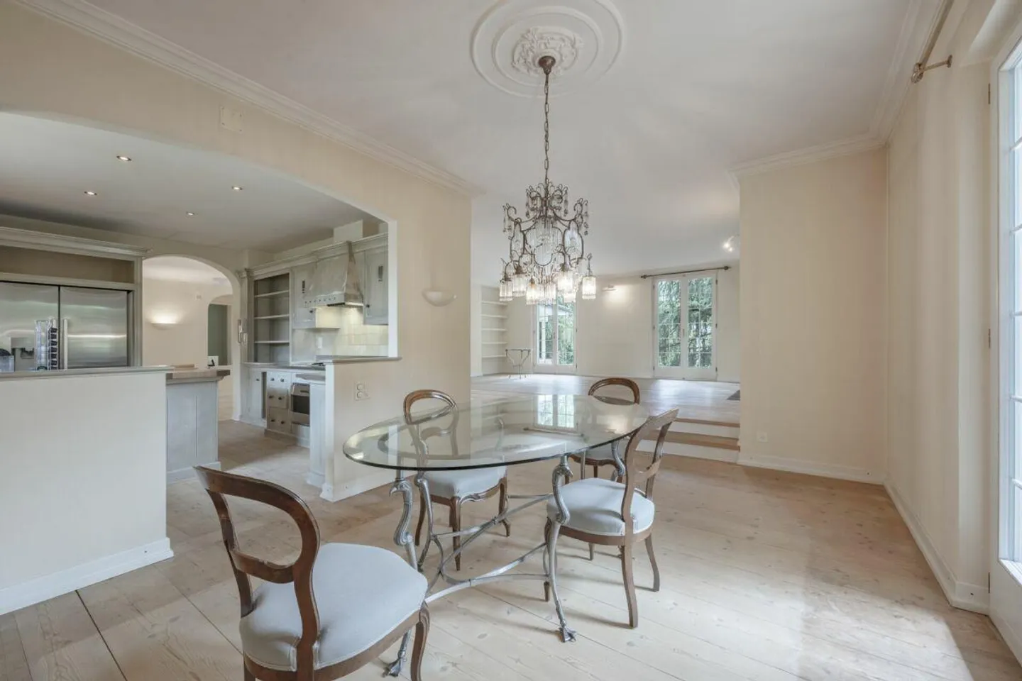 Charmante Villa mit Umschwung und viel Privatsphäre - Foto 8 von 14