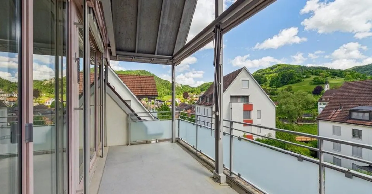 Geräumige Wohnung mit einzigartigem Dachspitz - Foto 9 von 9