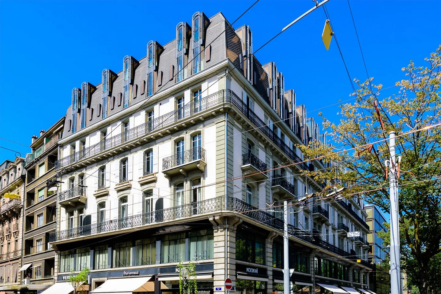 Duplex lumineux près du jet d'eau - Photo 1 sur 8