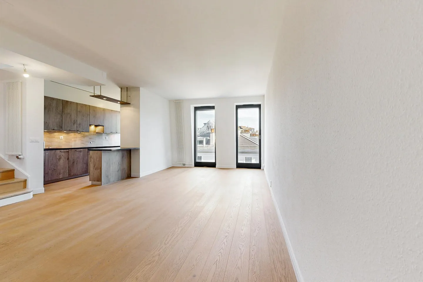 Duplex lumineux près du jet d'eau - Photo 3 sur 8