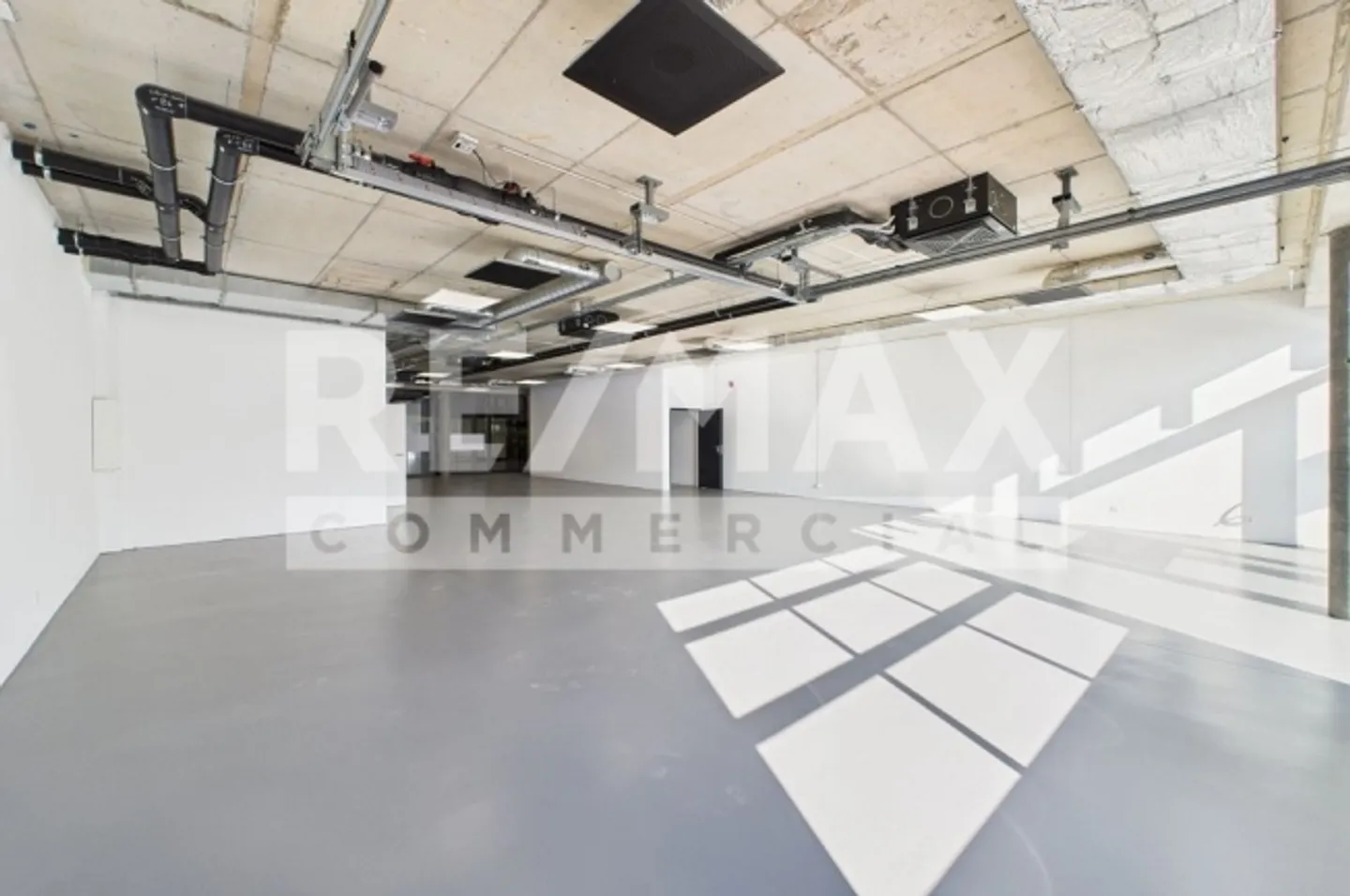 2 Room apartment - Photo 10 of 13