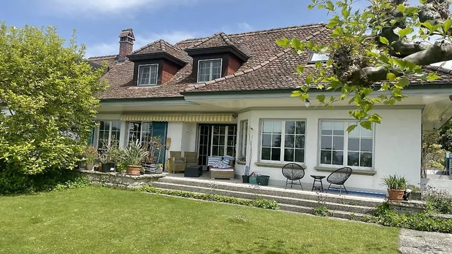 MAISON DE 8 CHAMBRES À BOLLIGEN (BE), MEUBLÉE, TEMPORAIRE - Photo 1 sur 8