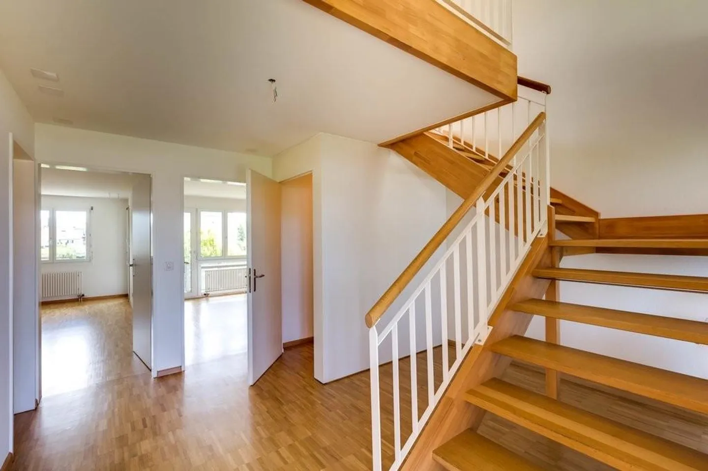 Appartement mansardé au calme - Photo 3 sur 10