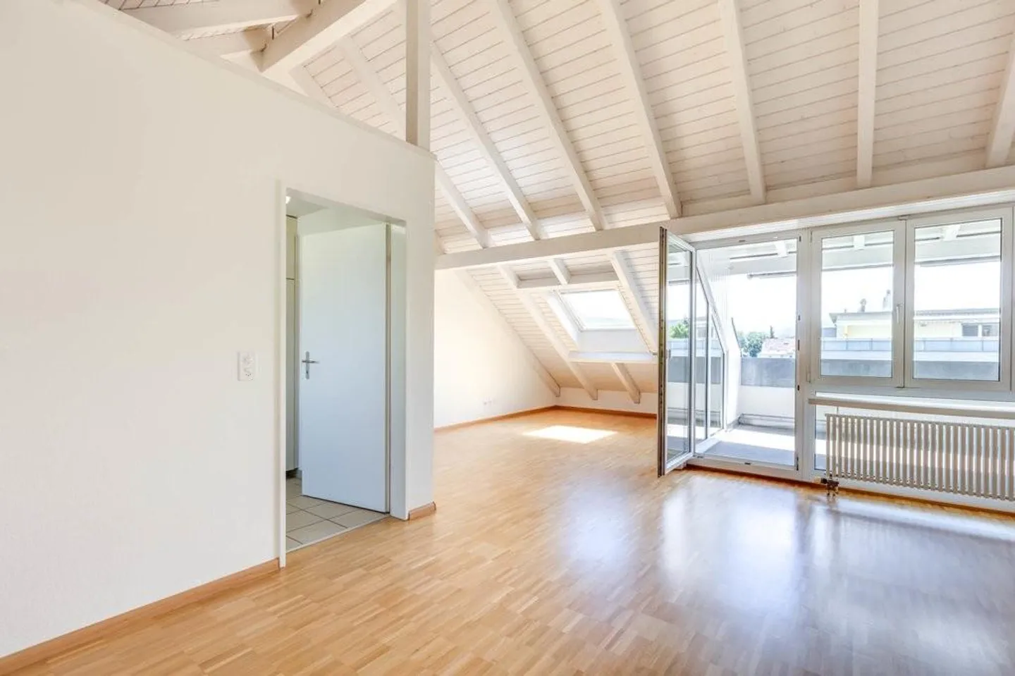 Appartement mansardé au calme - Photo 6 sur 10