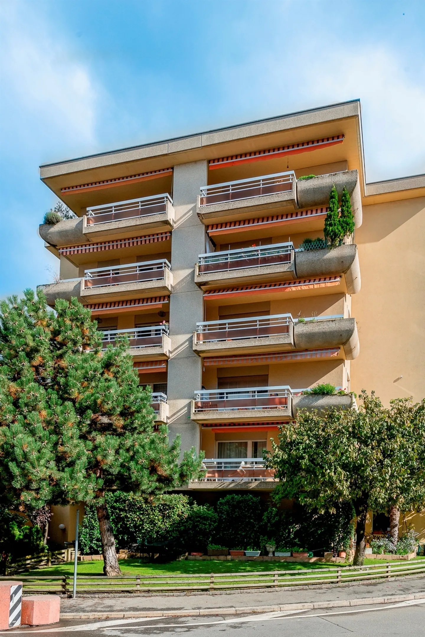 Place de Parc Intérieure à Louer - Photo 1 sur 1