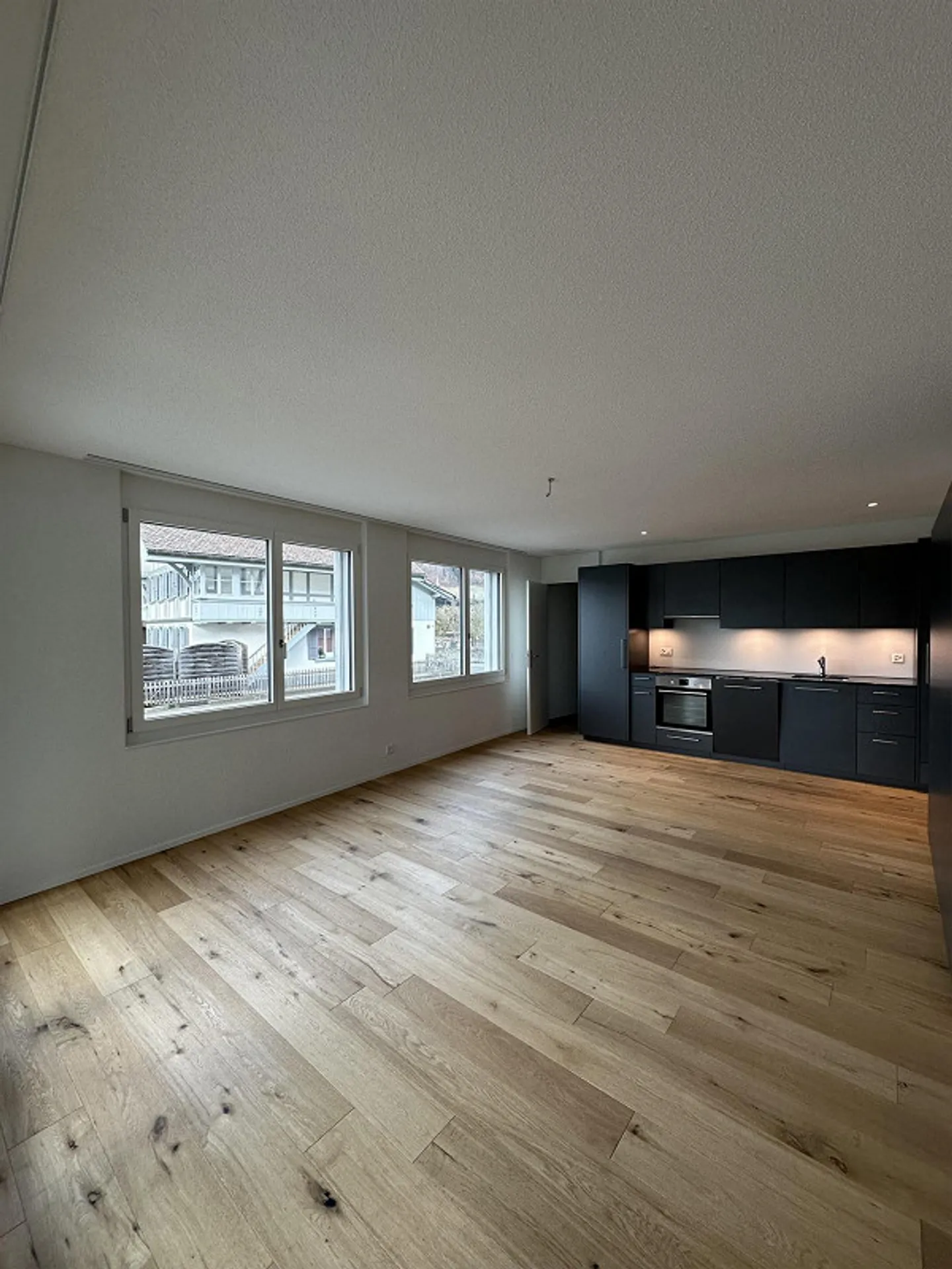 Nuovo appartamento in un ambiente verde - Foto 4 di 13