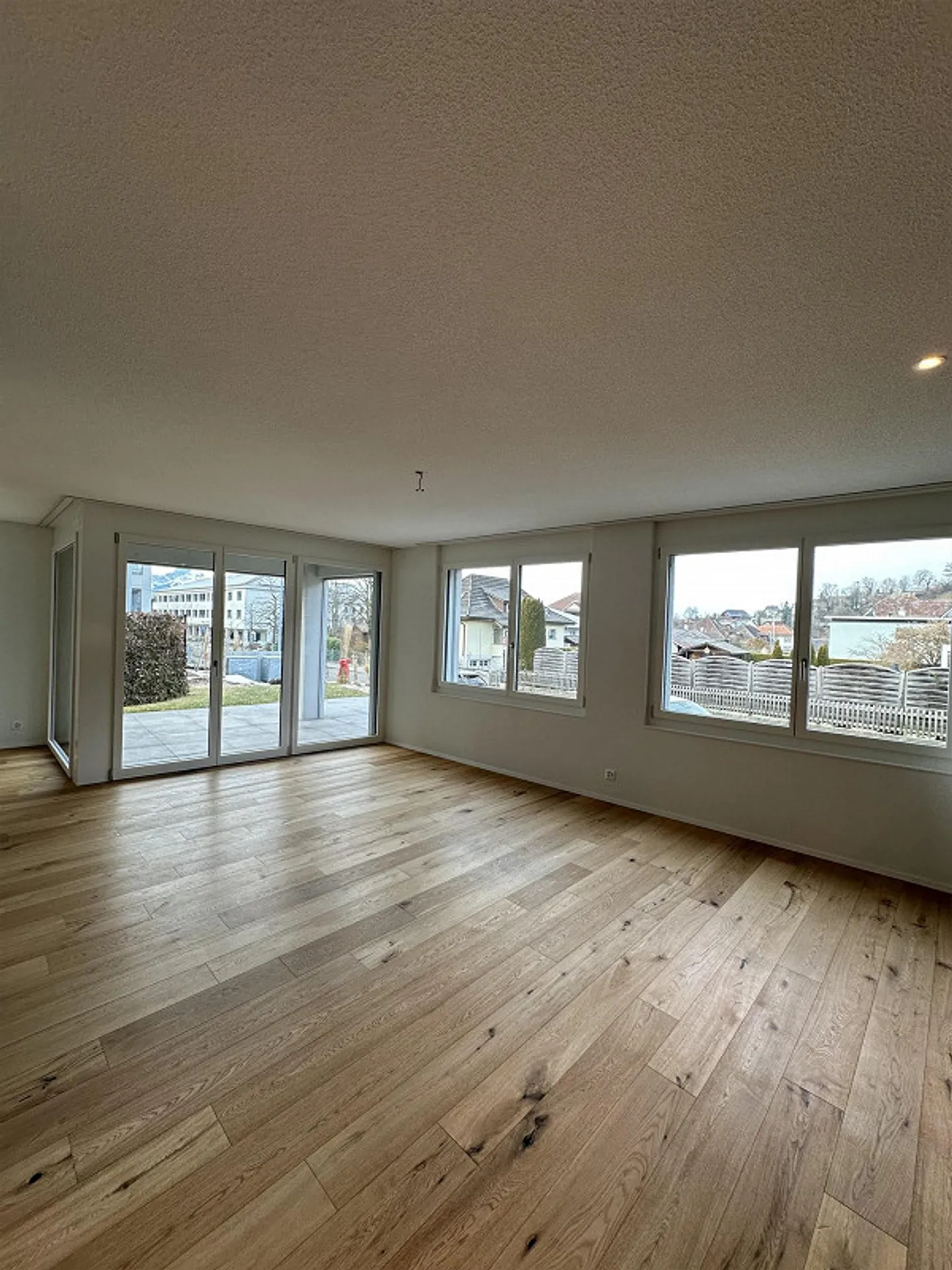 Nuovo appartamento in un ambiente verde - Foto 6 di 13