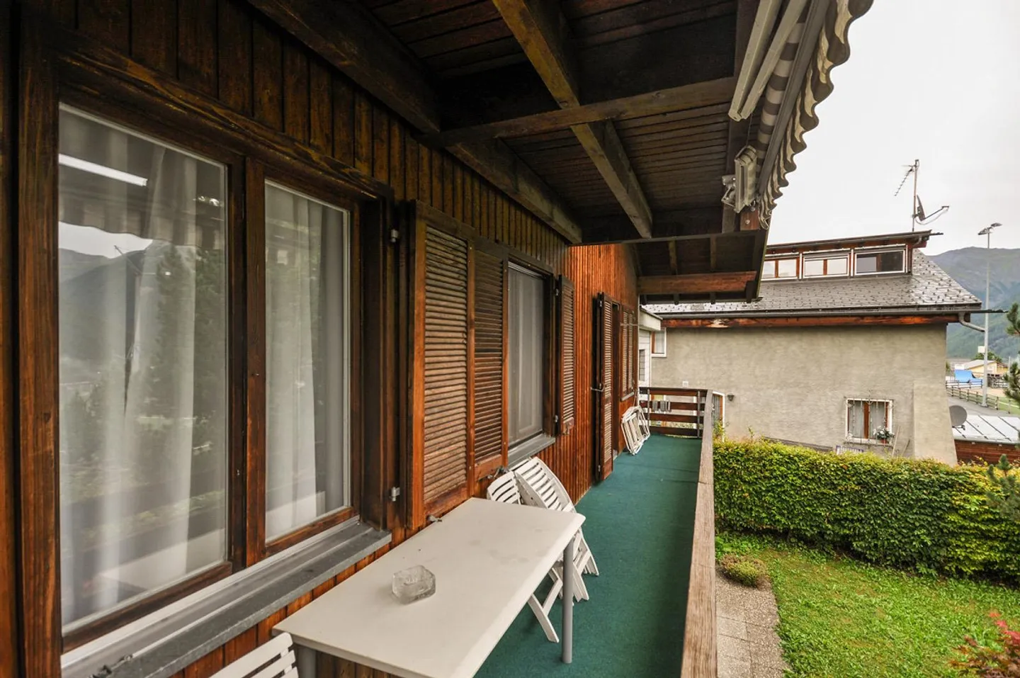 Appartamento affascinante di 4,5 stanze con garage a Scuol (Sent) - Foto 17 di 27