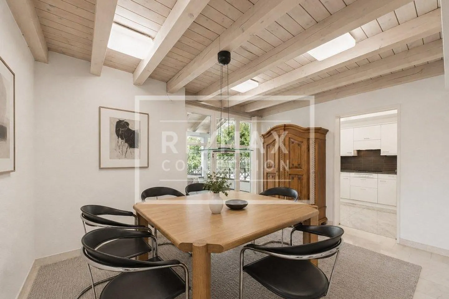 5.5 Room Terrace Apartment with Far-Reaching Views - Photo 5 of 13