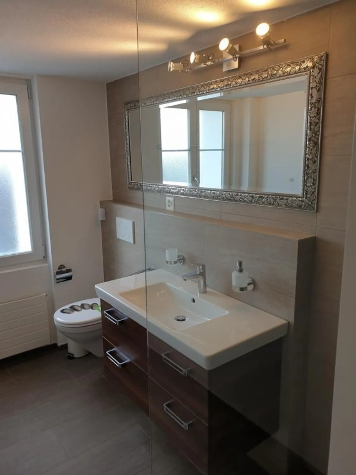 Appartement lumineux 3,5 pièces - Photo 3 sur 9