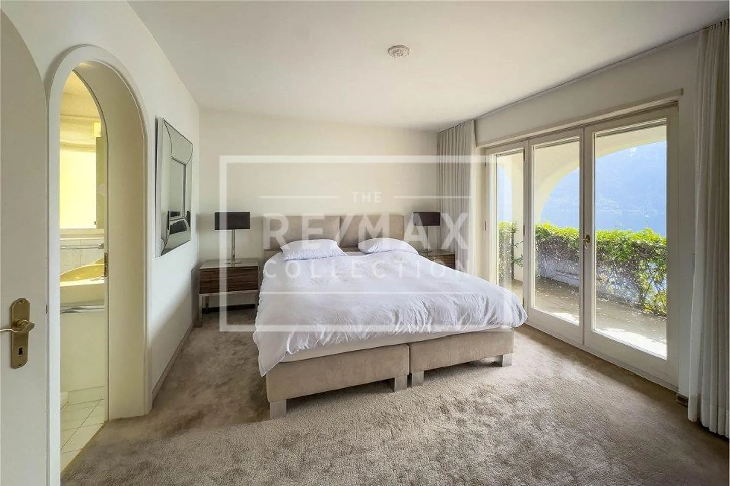 Beautiful villa with stunning lake view in Ascona - Photo 11 of 13