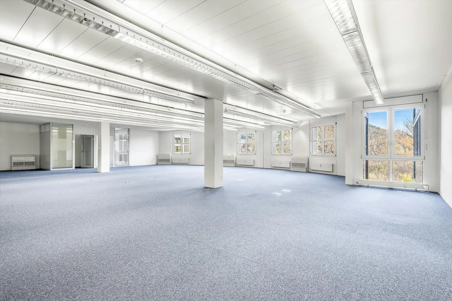PLAZA | Espace de bureau agrandi avec salles de réunion - Photo 1 sur 6