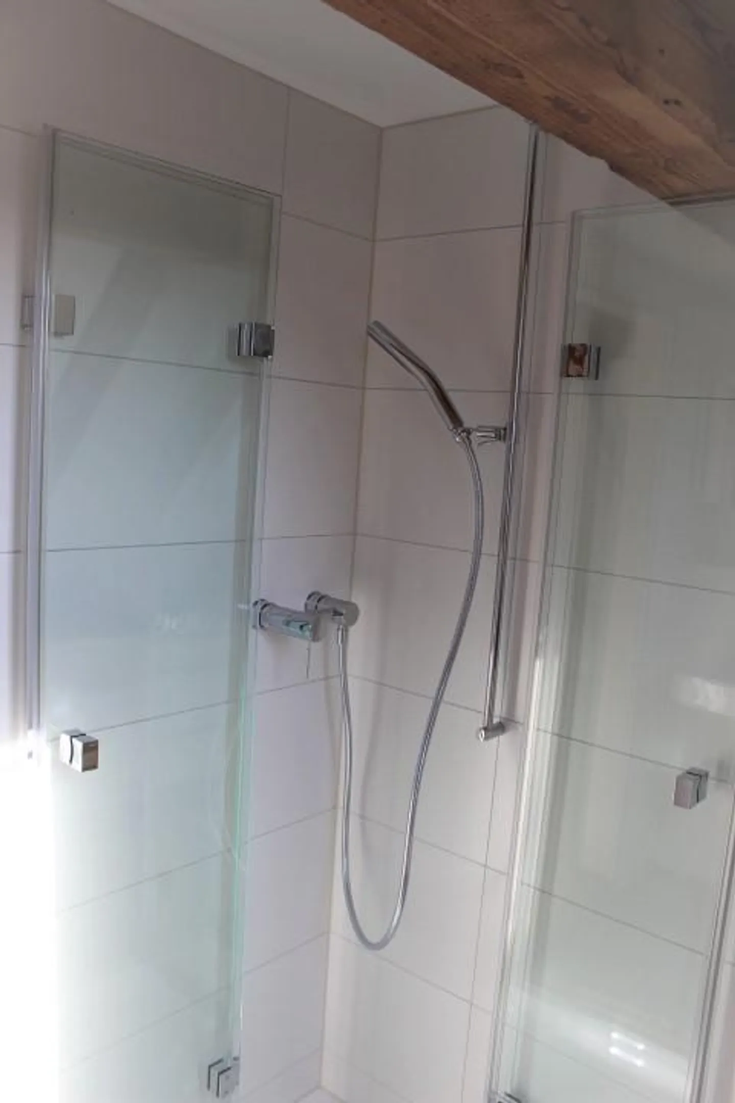 Appartamento duplex mansardato di 5 locali (3.5 al piano inferiore / 1.5 al piano superiore) - Foto 17 di 17